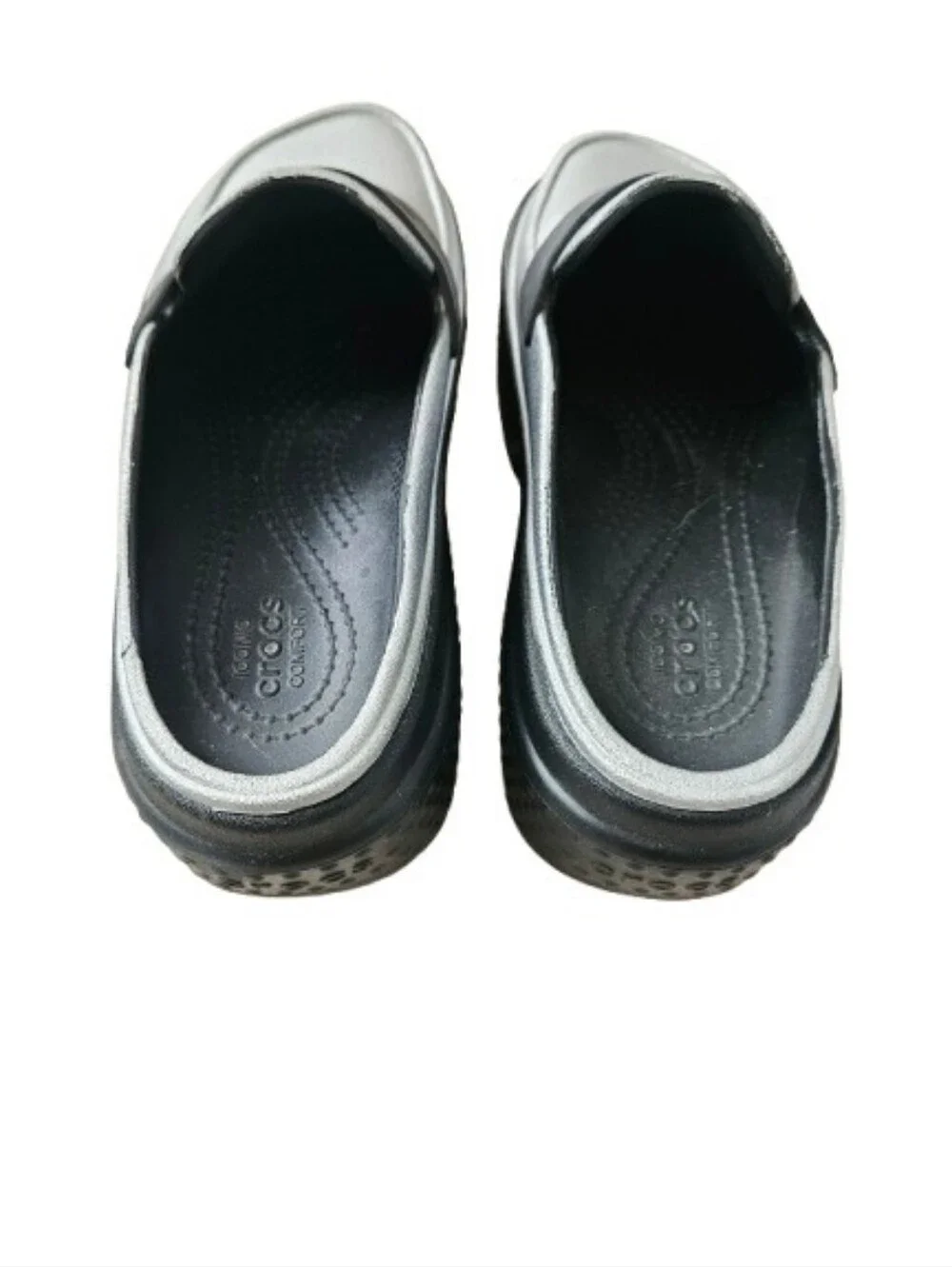 Crocs Stomp Metallic Penny Loafer Mule Clogs Silver / Black Women’s 5